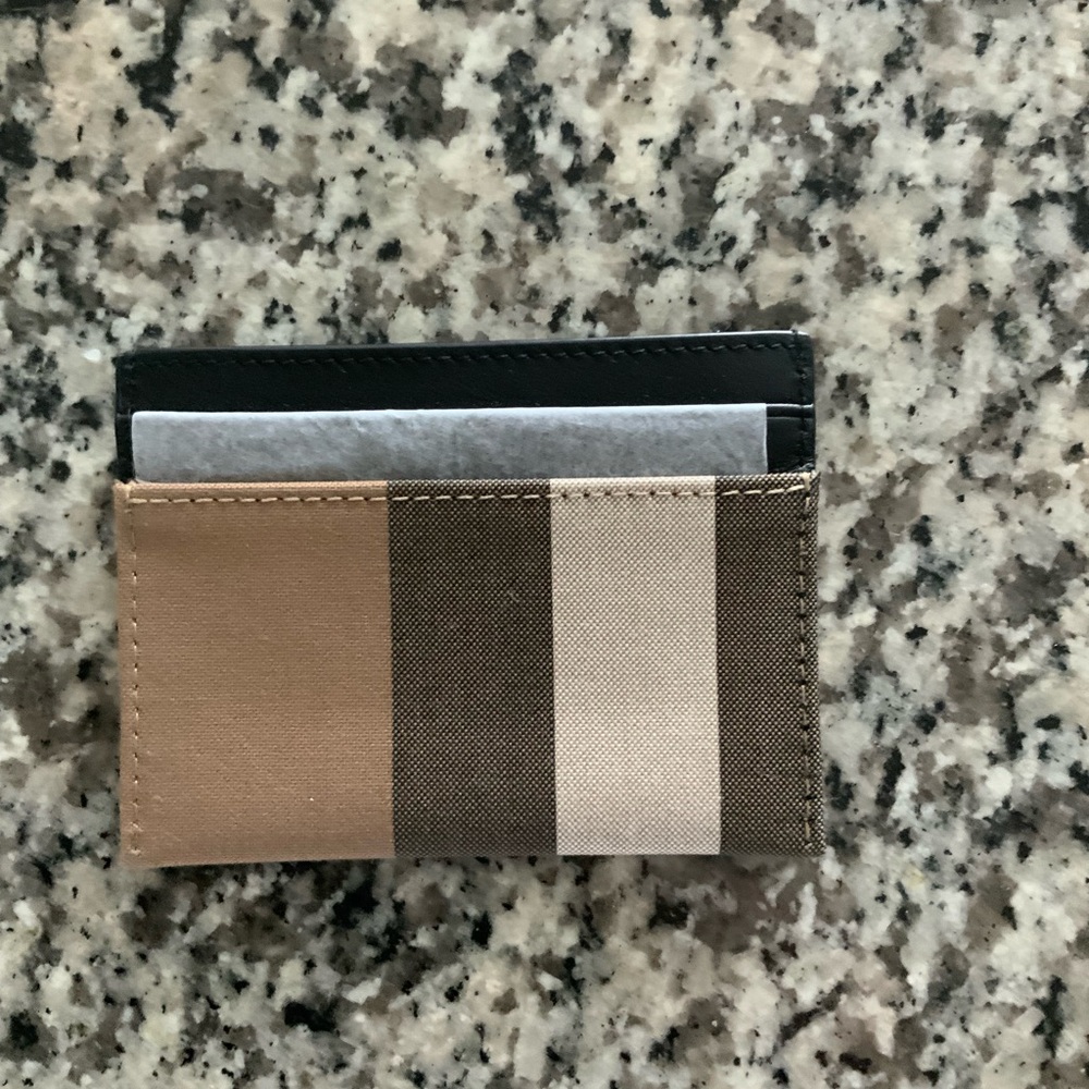 Burberry Check Card Holder - Picture 2 of 9